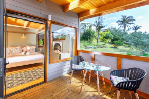 Valley view studio - Relaxing in Paradise, Knysna in wooden self-catering studio with SOLAR